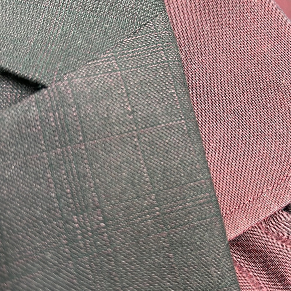 Classic Men's Suit - Picture 9 of 9